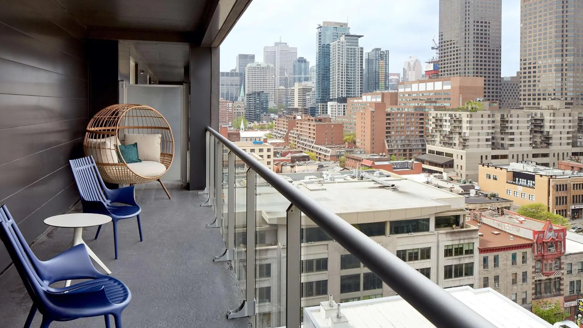 Homewood Suites By Hilton Montreal Downtown