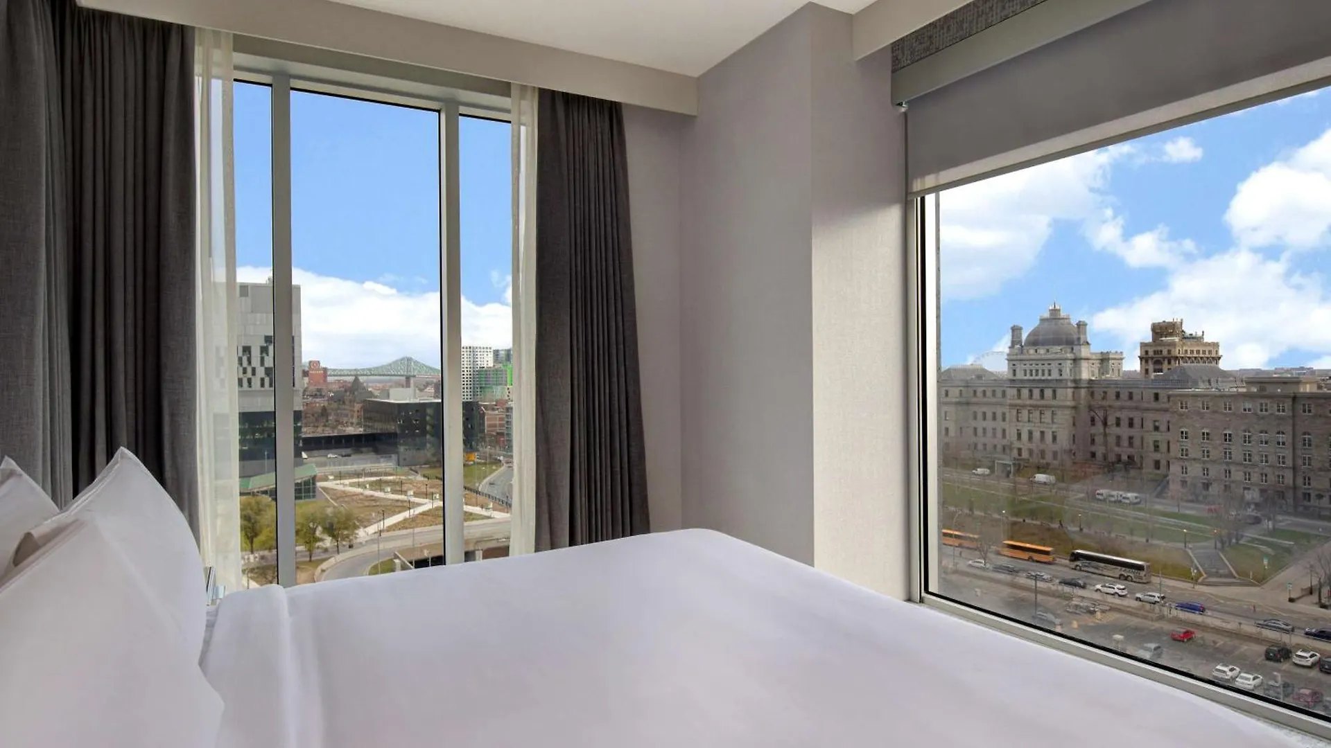 Homewood Suites By Hilton Montreal Downtown 3*,